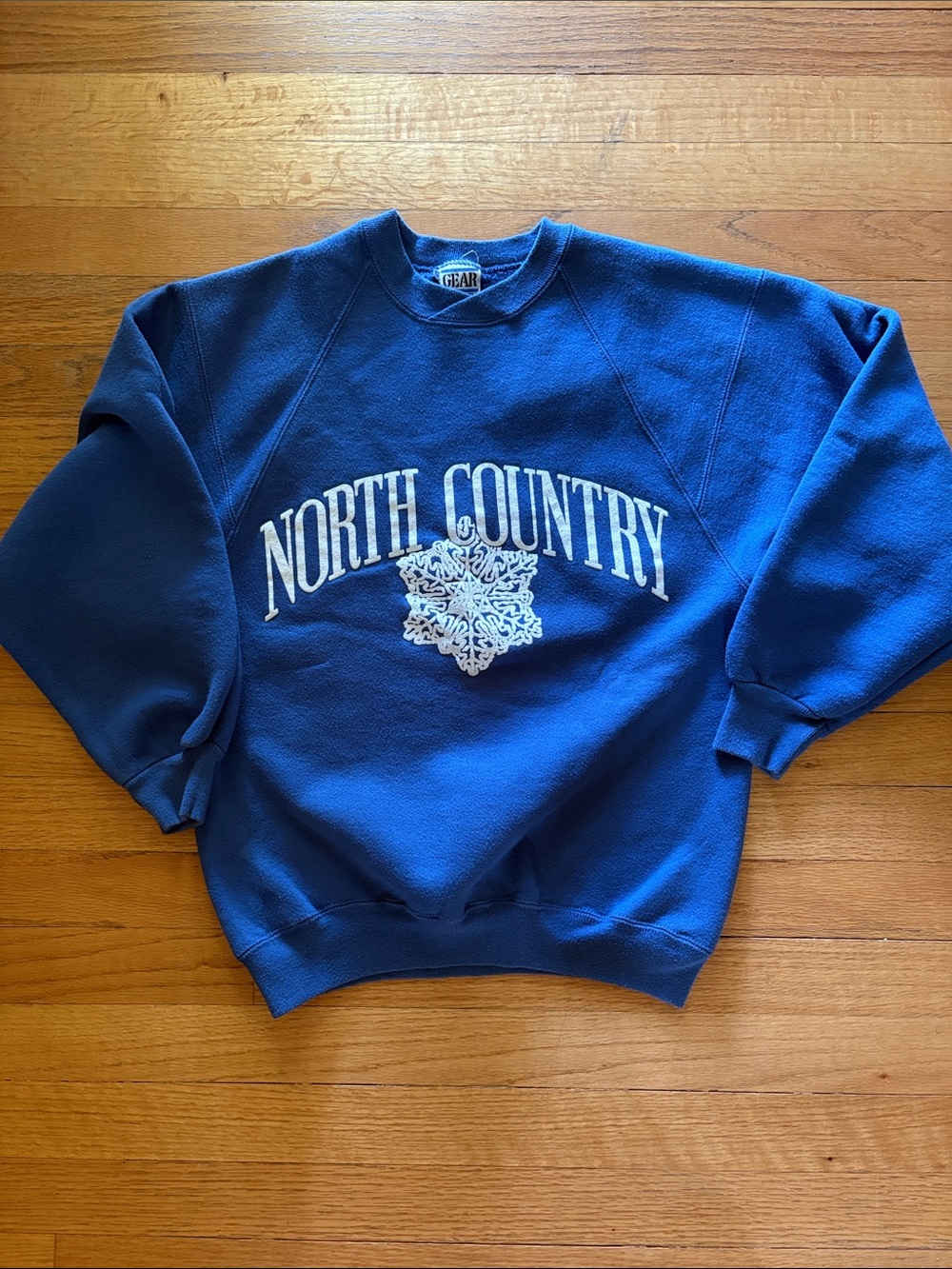 vintage North Country snowflake sweatshirt